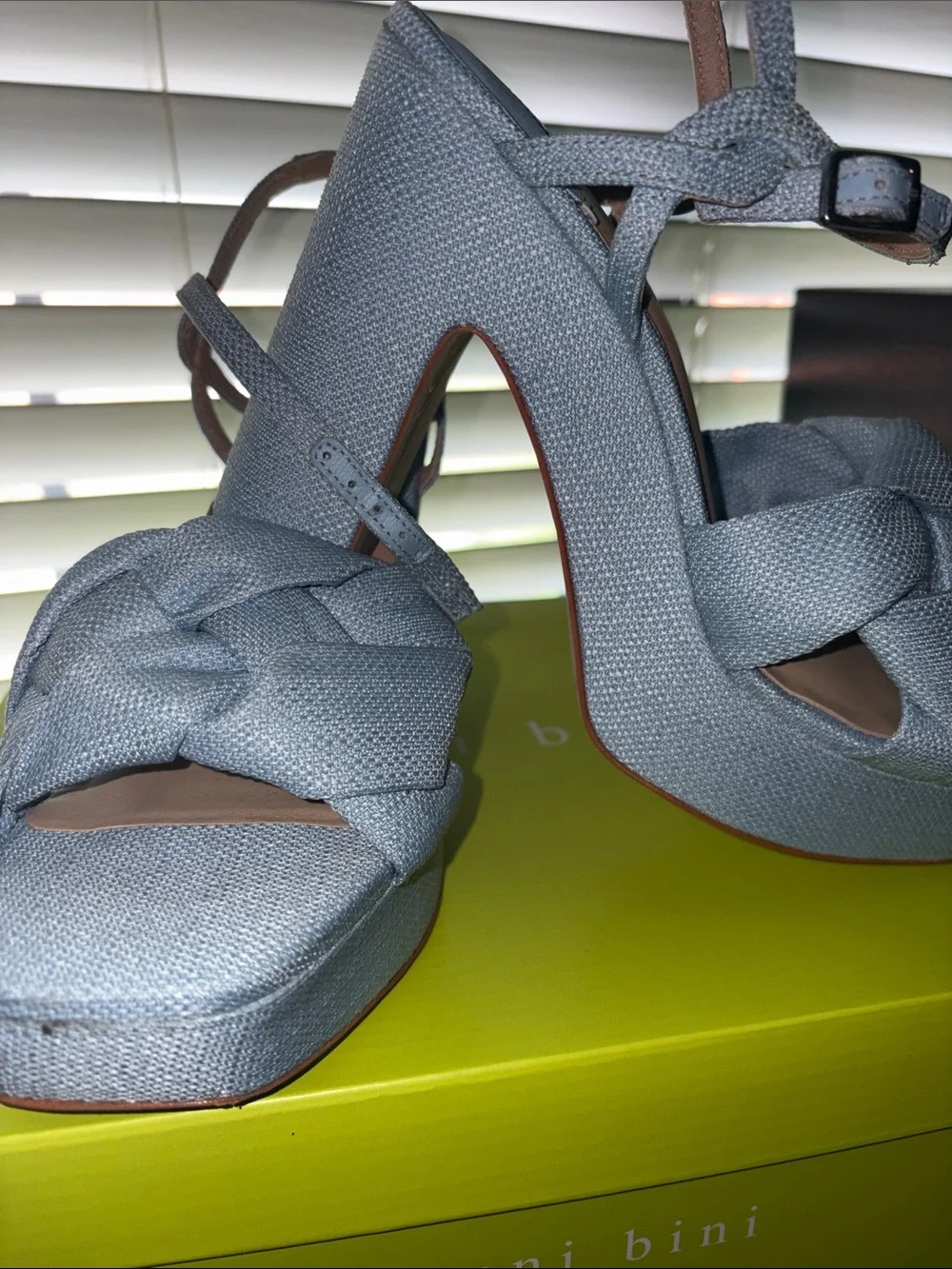 Gianni Bini braided woven